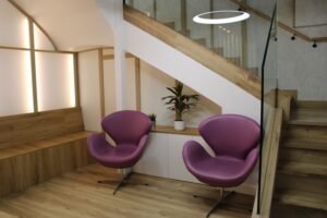 garantia dental salamanca madrid sala de espera con diseno moderno y butacas